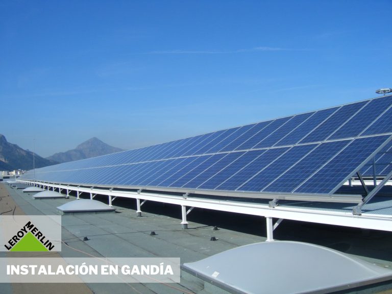 Instalación fotovoltaica, paneles solares, energías renovables, solar panels, renewable energy