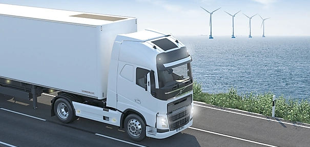 Camión solar al sol, Solar panels, solar energy, renewable energy, paneles solares, energías renovables, camión, truck