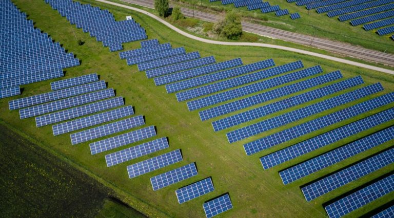Solar panels, solar energy, renewable energy, paneles solares, energías renovables, landscape